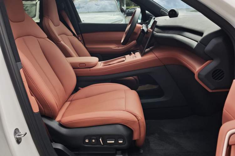 Used Nio EC7 2023 75 kWh Interior 4