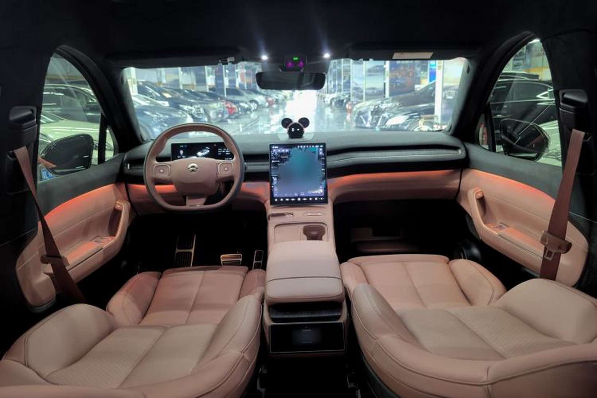 Used Nio EC7 2023 75 kWh Interior 5