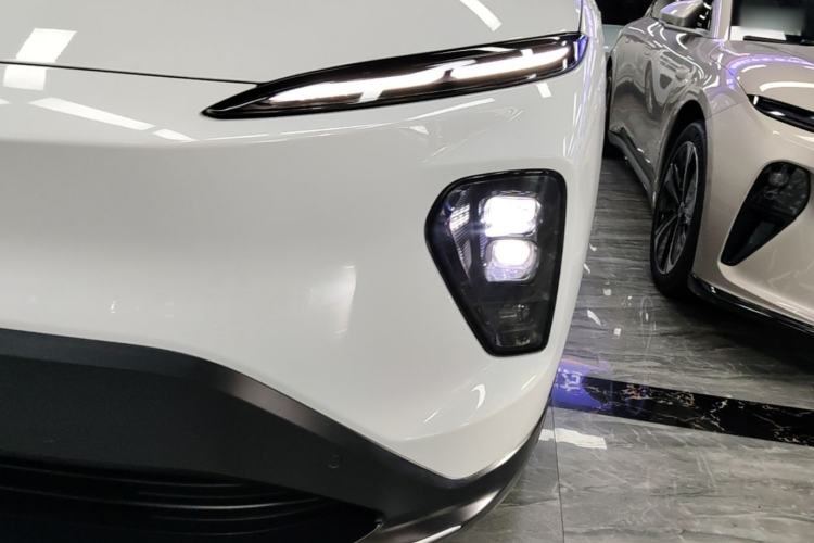 Used Nio EC7 2023 75 kWh Left Front Headlight