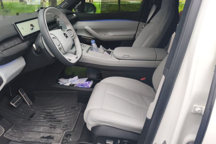 Used Nio EC7 2023 75 kWh Left Front Seat