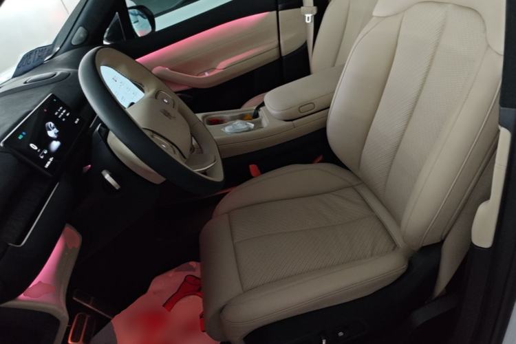 Used Nio EC7 2023 75 kWh Left Front Seat