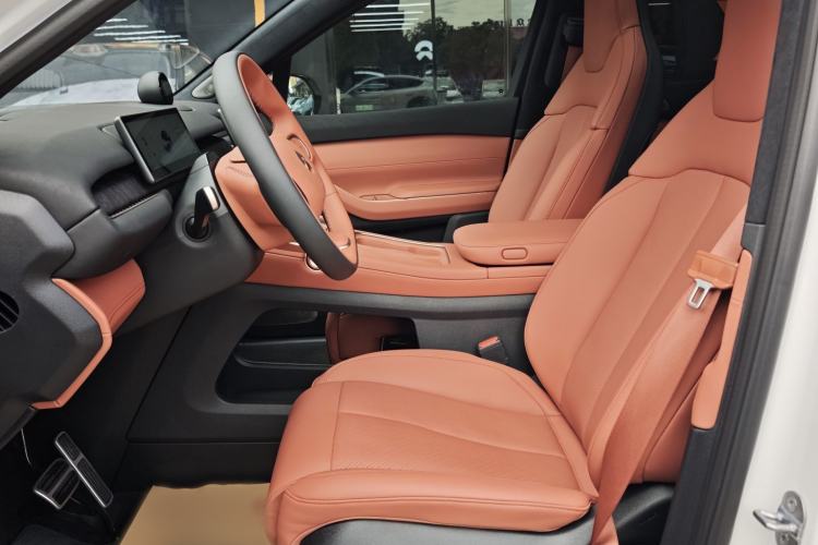 Used Nio EC7 2023 75 kWh Left Front Seat