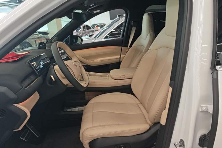 Used Nio EC7 2023 75 kWh Left Front Seat