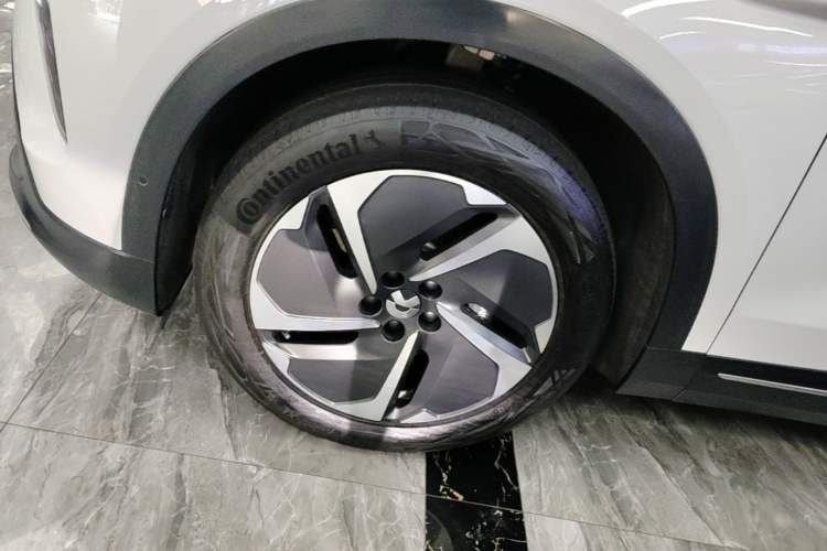 Used Nio EC7 2023 75 kWh Left Front Wheel Hub