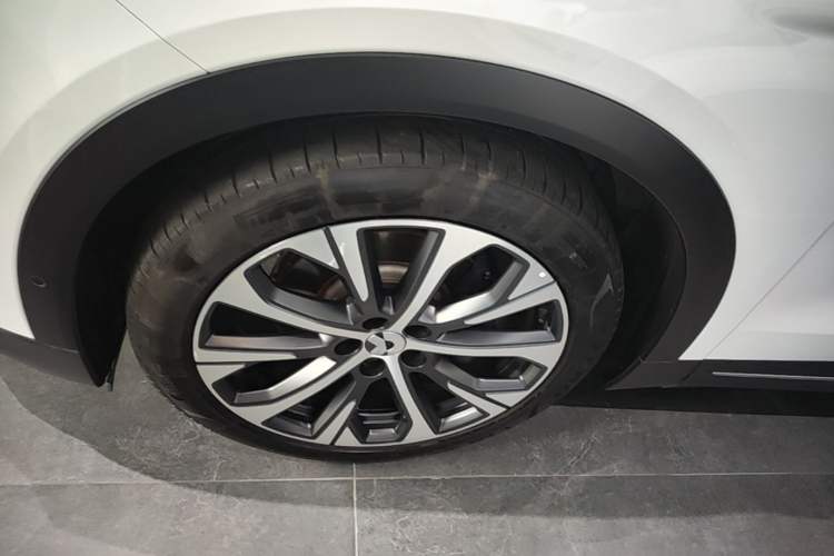 Used Nio EC7 2023 75 kWh Left Front Wheel Hub