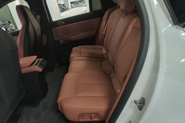 Used Nio EC7 2023 75 kWh Left Rear Seat