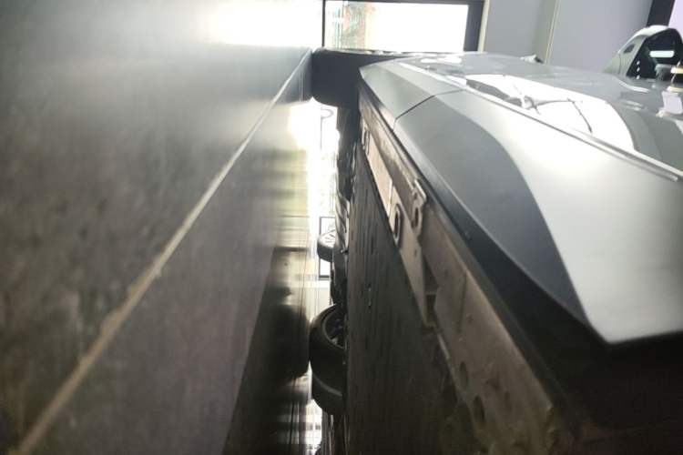 Used Nio EC7 2023 75 kWh Left Side Sill
