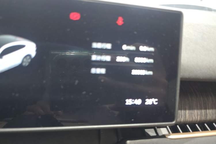 Used Nio EC7 2023 75 kWh Odometer Close Up