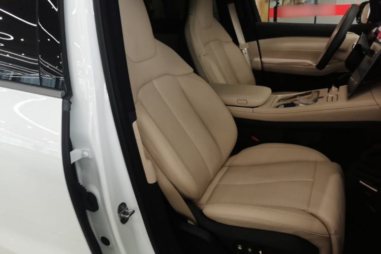 Used Nio EC7 2023 75 kWh Right Front Seat