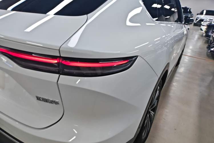Used Nio EC7 2023 75 kWh Right Rear Taillight