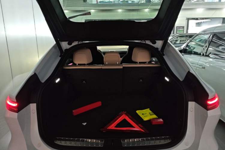 Used Nio EC7 2023 75 kWh Trunk