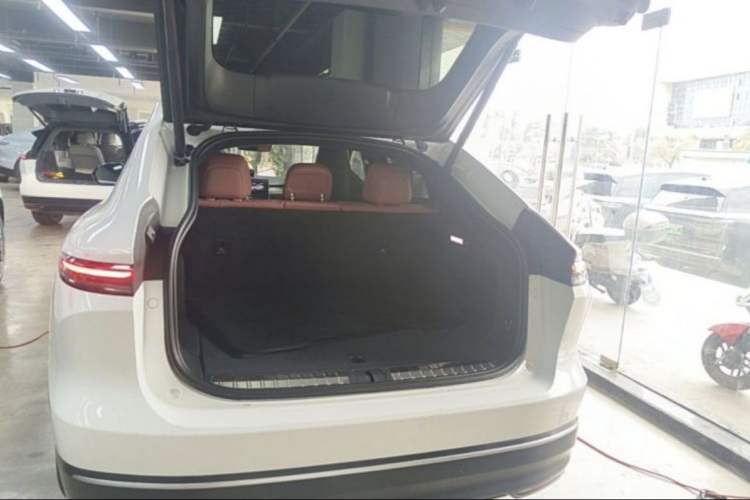 Used Nio EC7 2023 75 kWh Trunk