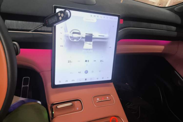 Used Nio EC7 2023 75 kWh Audio And AC Panel