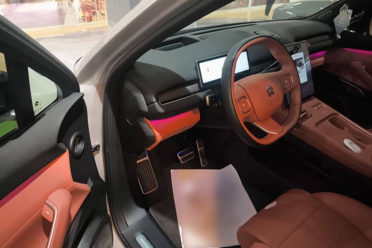 Used Nio EC7 2023 75 kWh Driver Seat