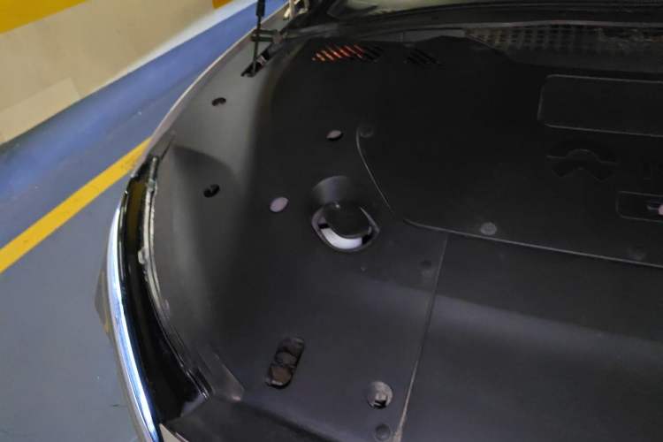 Used Nio EC7 2023 75 kWh Engine Bay Right