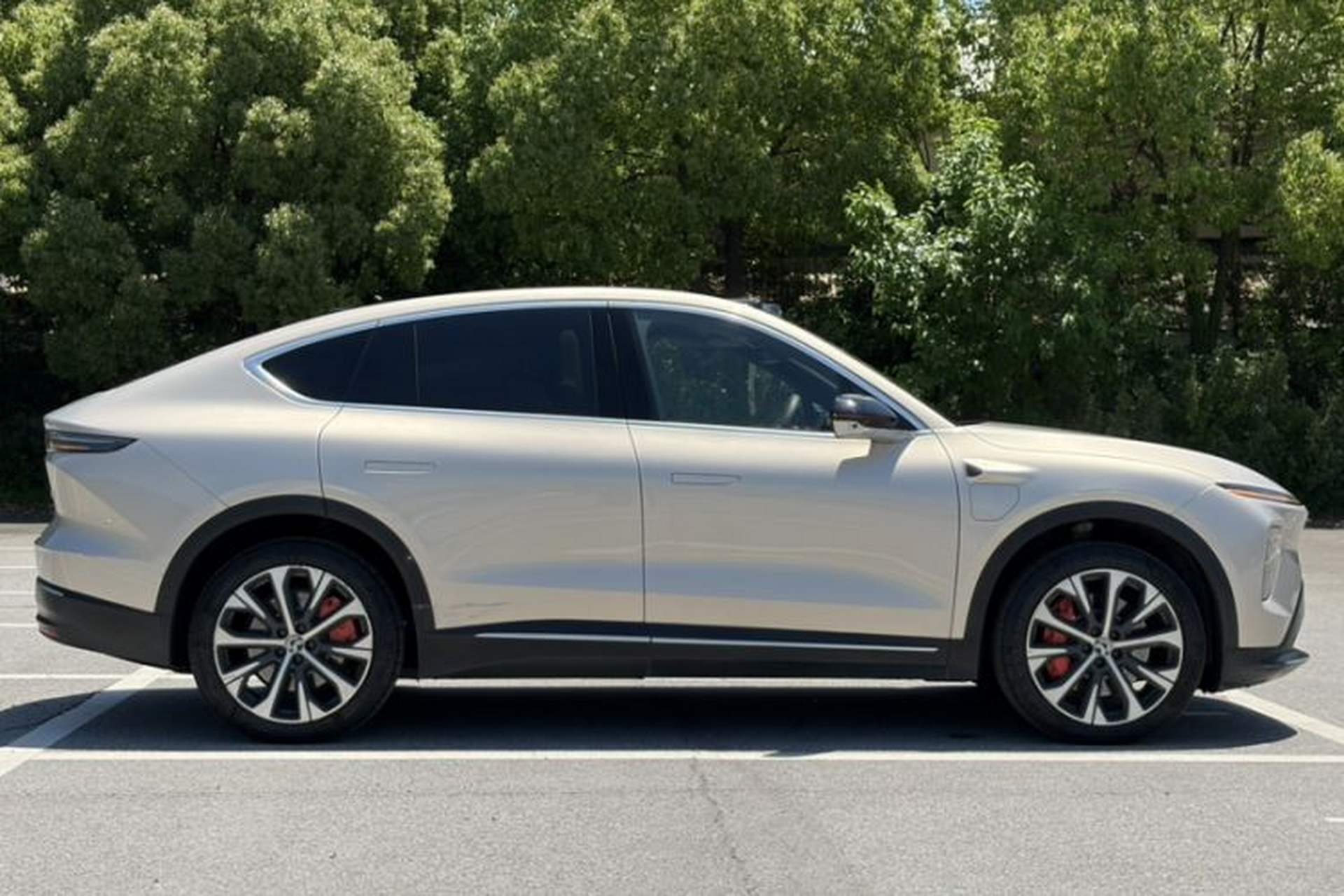 Used Nio EC7 2023 75 kWh Exterior 6