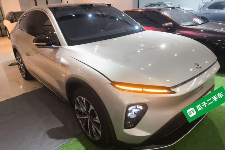 Used Nio EC7 2023 75 kWh Front Right 45 Deg