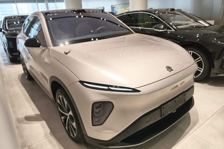 Used Nio EC7 2023 100kWh Front Right 45 Deg