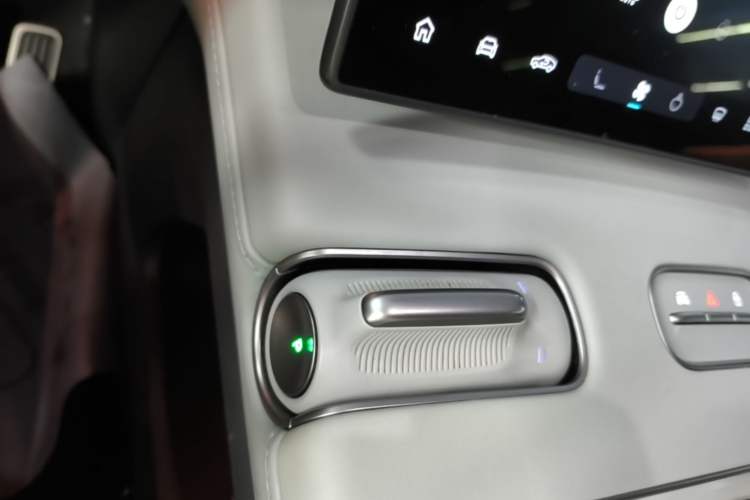 Used Nio EC7 2023 100kWh First Edition Gear Lever