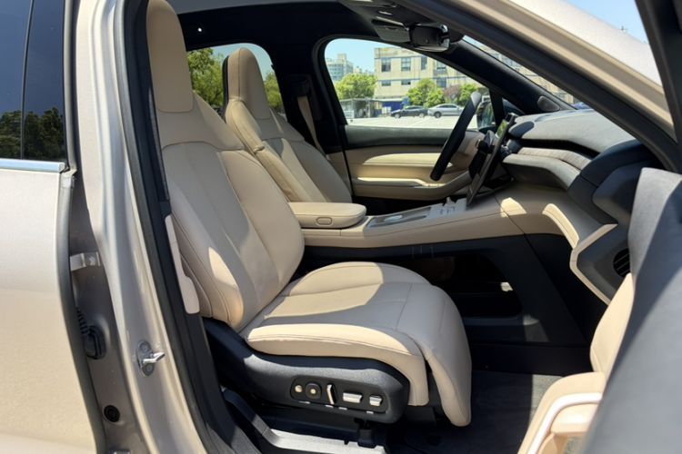 Used Nio EC7 2023 75 kWh Interior 3