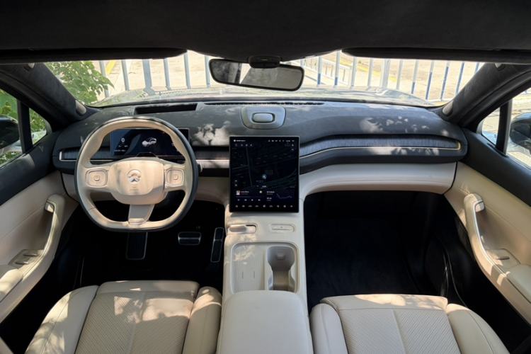 Used Nio EC7 2023 75 kWh Interior 5