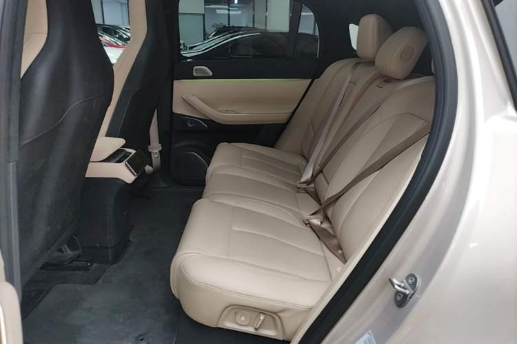Used Nio EC7 2023 75 kWh Left Rear Seat