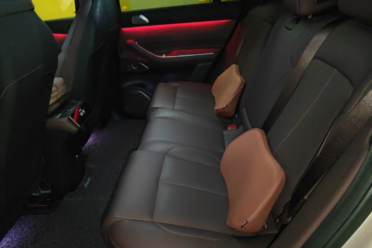 Used Nio EC7 2023 75 kWh Left Rear Seat