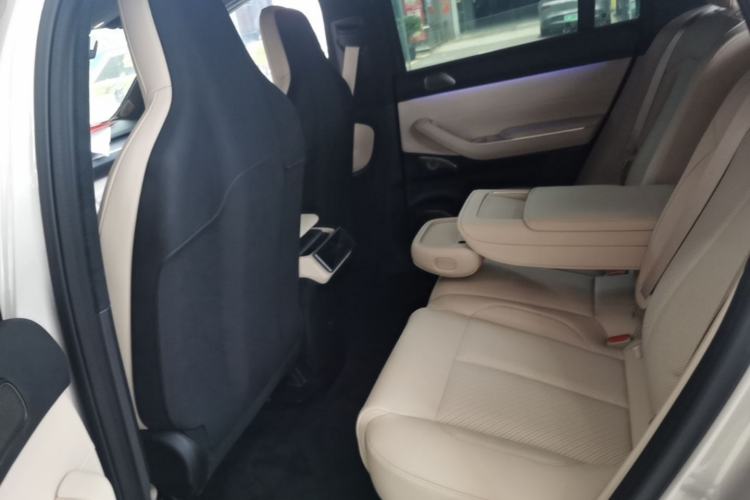 Used Nio EC7 2023 75 kWh Left Rear Seat