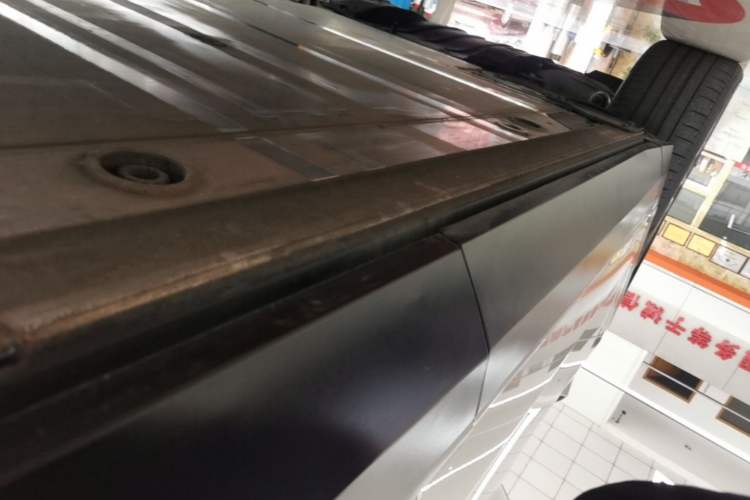 Used Nio EC7 2023 75 kWh Left Side Sill