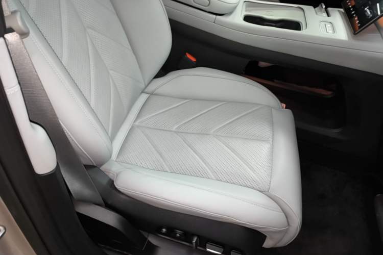 Used Nio EC7 2023 100kWh First Edition Right Front Seat