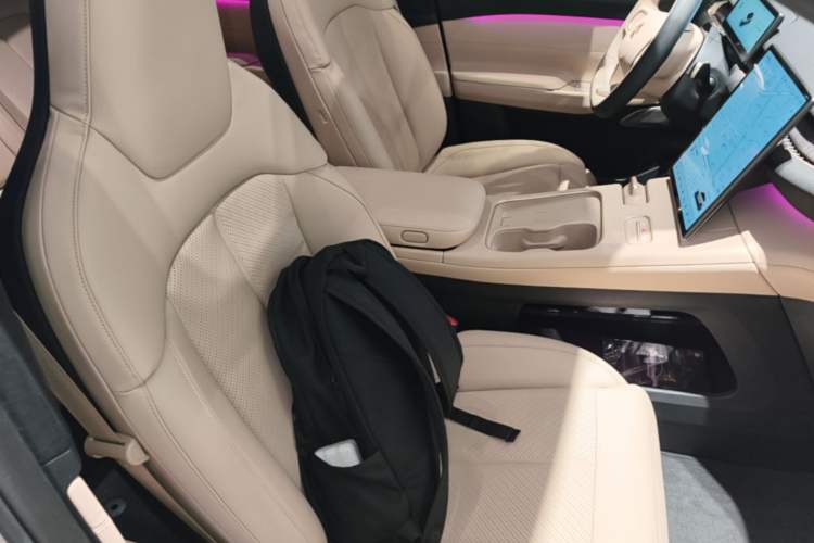 Used Nio EC7 2023 100kWh Right Front Seat