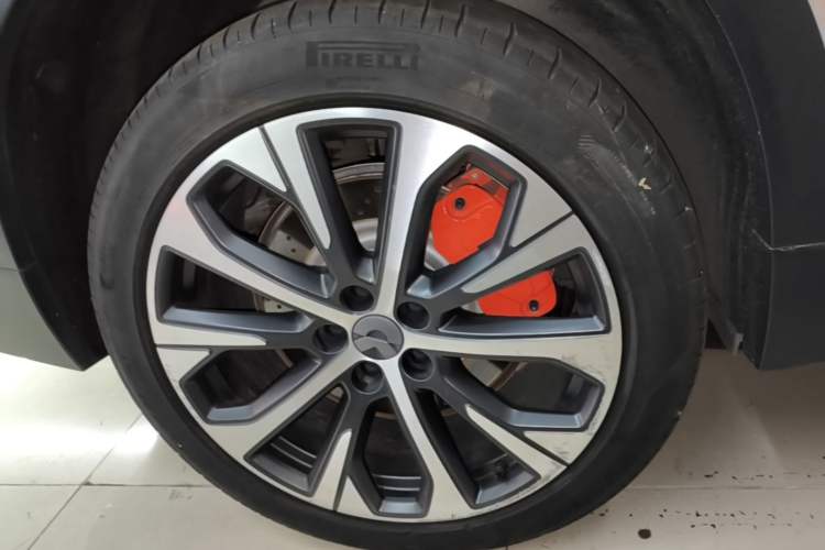 Used Nio EC7 2023 100kWh First Edition Right Rear Wheel Hub