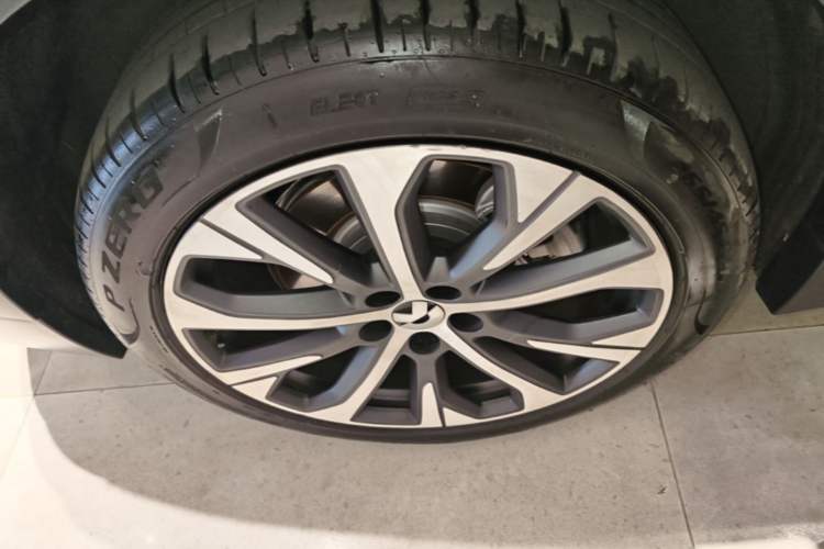 Used Nio EC7 2023 100kWh Right Rear Wheel Hub