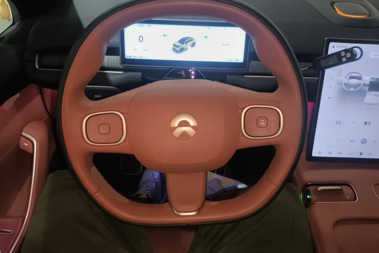 Used Nio EC7 2023 75 kWh Steering Wheel
