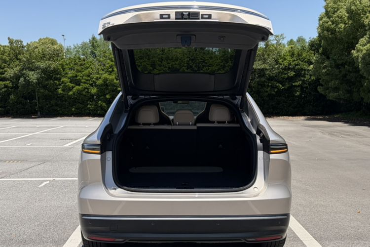 Used Nio EC7 2023 75 kWh Trunk