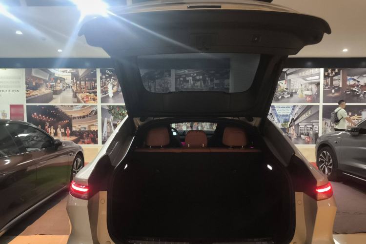 Used Nio EC7 2023 75 kWh Trunk