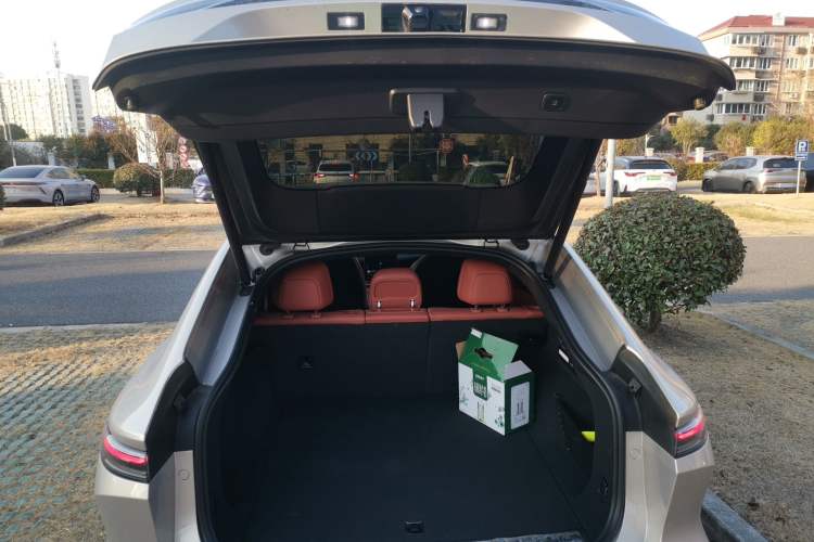 Used Nio EC7 2023 100kWh Trunk