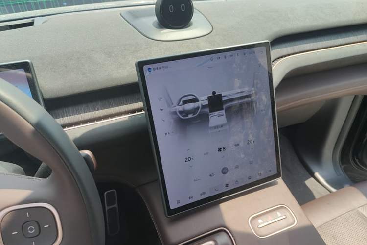 Used Nio EC7 2024 75 kWh Audio And AC Panel