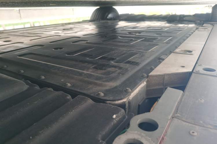 Used Nio EC7 2024 75 kWh Chassis Rear Left