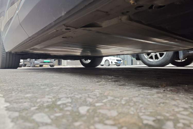 Used Nio EC7 2024 75 kWh Chassis Rear Left