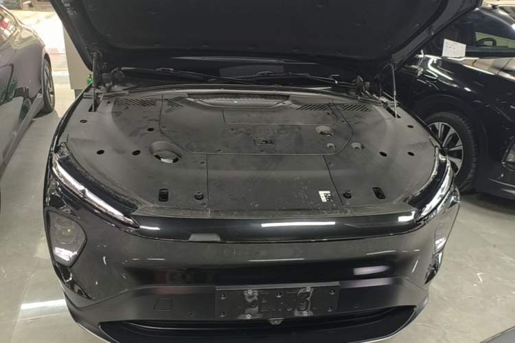 Used Nio EC7 2024 75 kWh Engine Bay