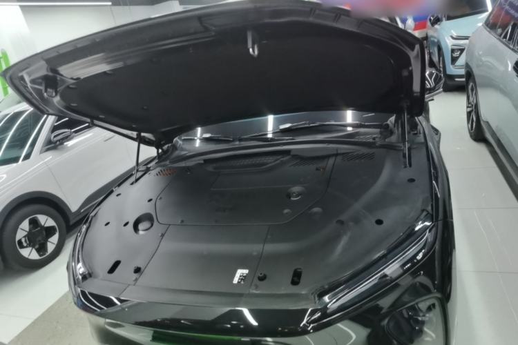 Used Nio EC7 2024 75 kWh Engine Bay