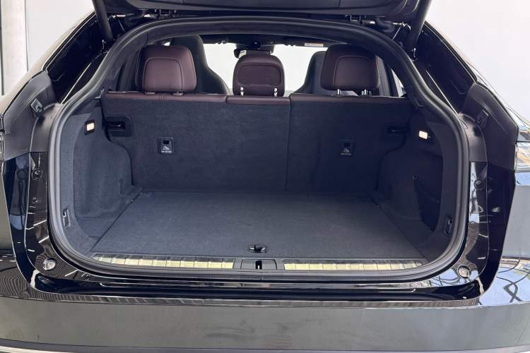 Used Nio EC7 2024 75 kWh Interior 5