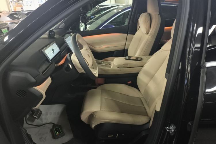 Used Nio EC7 2024 75 kWh Left Front Seat
