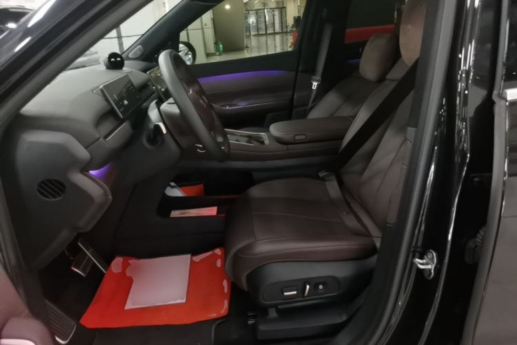 Used Nio EC7 2024 75 kWh Left Front Seat