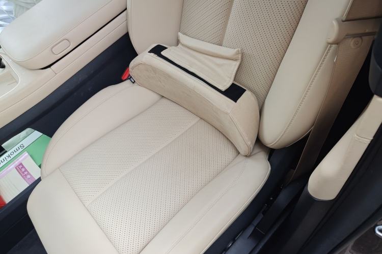 Used Nio EC7 2024 75 kWh Left Front Seat