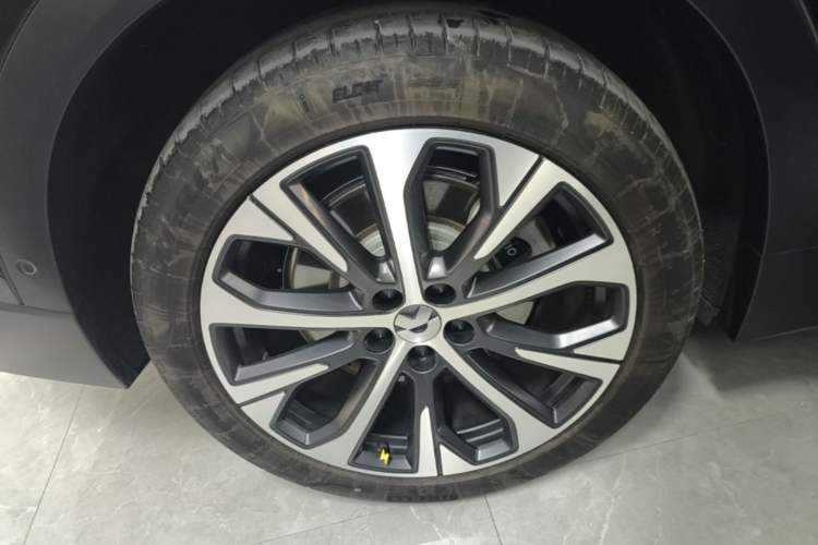 Used Nio EC7 2024 75 kWh Right Rear Wheel Hub