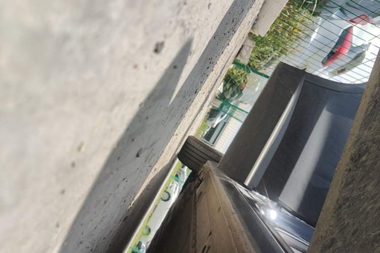 Used Nio EC7 2024 75 kWh Right Side Sill