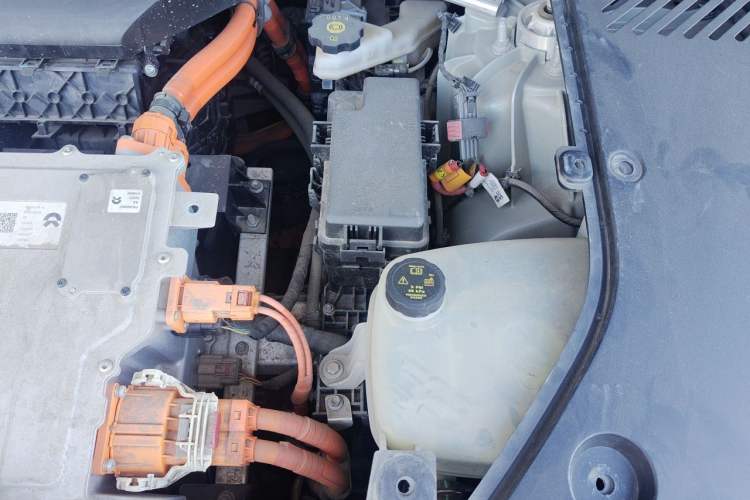 Used Nio EC7 2024 75 kWh Engine Bay Left