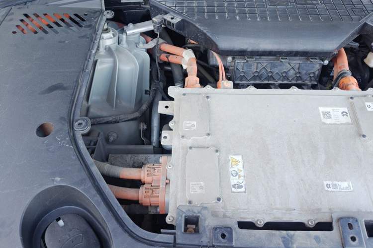 Used Nio EC7 2024 75 kWh Engine Bay Right